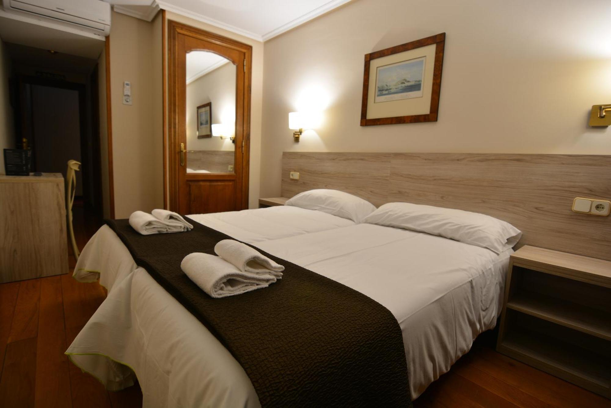 Hotel Rooms Ducay Olite Ngoại thất bức ảnh
